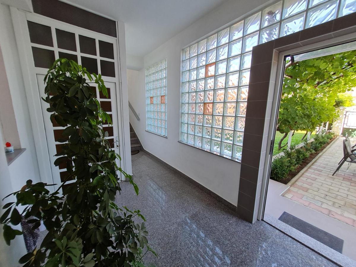 Guest House Barba Bibinje Exterior photo