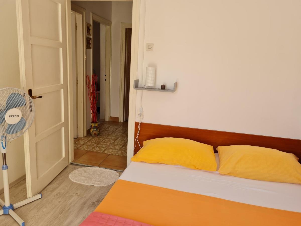 Guest House Barba Bibinje Exterior photo