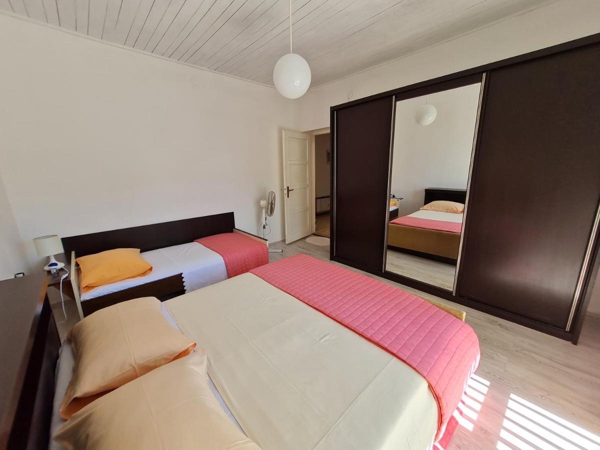 Guest House Barba Bibinje Exterior photo