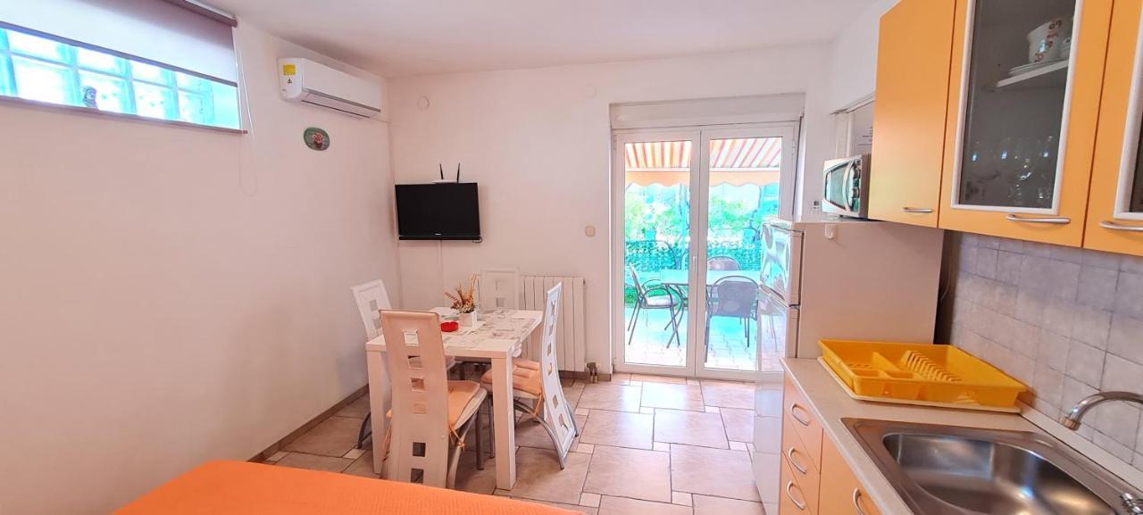 Guest House Barba Bibinje Exterior photo