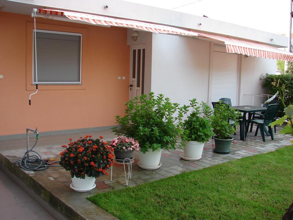 Guest House Barba Bibinje Exterior photo